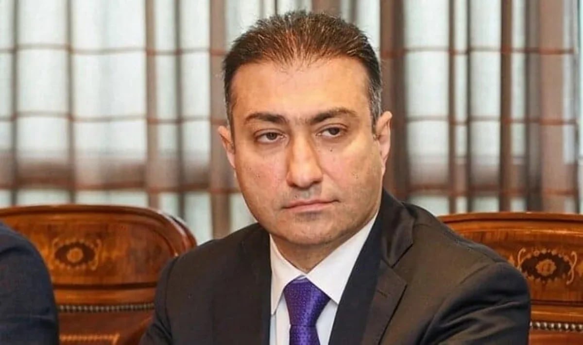 Anar Bayramov direktor müavinini işdən çıxardı
