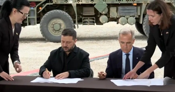 Ukrayna və Kanada 100 illik tarixi saziş imzaladı - VİDEO