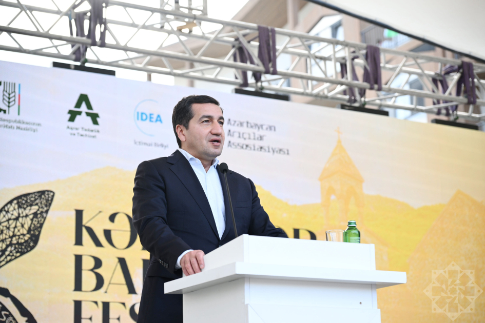 Hikmət Hacıyev: &ldquo;Kəlbəcər yenidən qurulur, canlanır&rdquo;