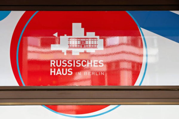 "Rus evi"ni bağladılar, yenisini açacağıq - Konstantin Kolpakov
