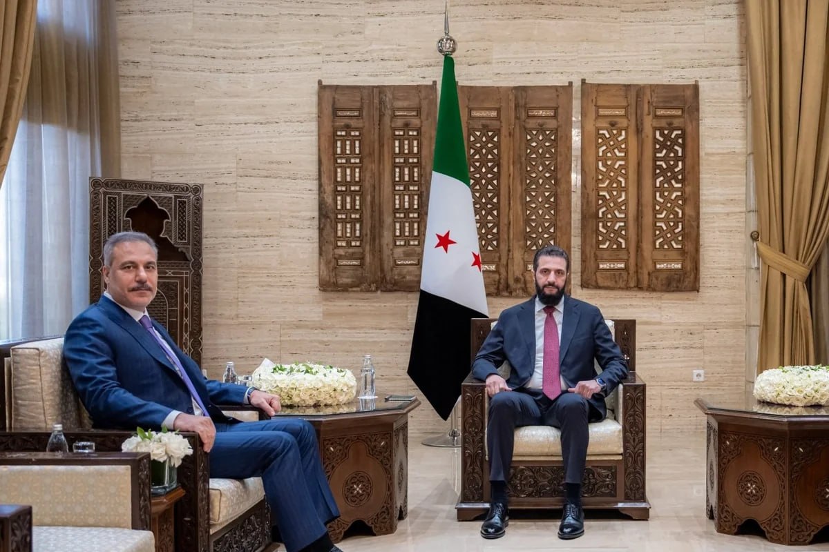 Əhməd Əl Şaraa Hakan Fidanla regional məsələləri müzakirə etdi