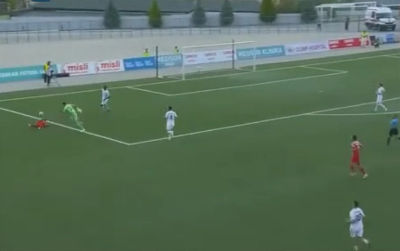“Təmiz qolumuz sayılmır, qapımıza gülünc penalti təyin olunur” - VİDEO “Təmiz qolumuz sayılmır, qapımıza gülünc penalti təyin olunur” - VİDEO