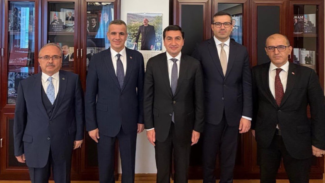 Hikmət Hacıyev Türkiyə rəsmiləri ilə görüşdü: Nələr müzakirə edildi? - FOTO