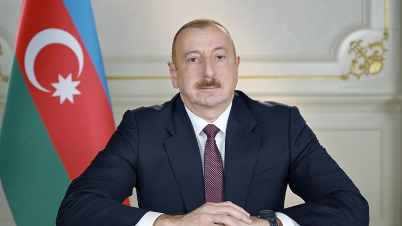 Prezidentdən ona verilən 500 min dollarlıq mükafatla bağlı QƏRAR