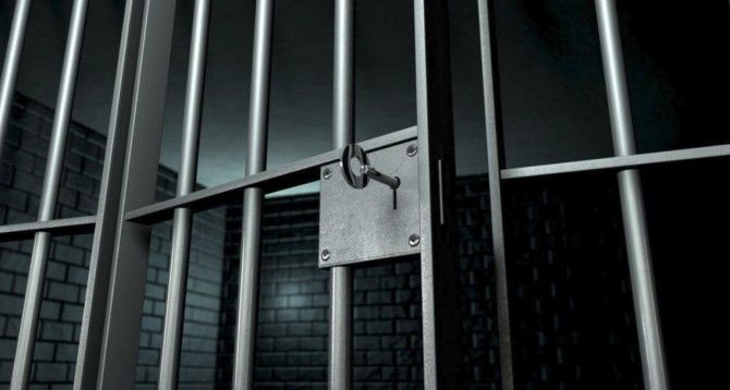 Borc pul üstündə tanışını bıçaqlayan şəxs azadlığa buraxıldı Borc pul üstündə tanışını bıçaqlayan şəxs azadlığa buraxıldı