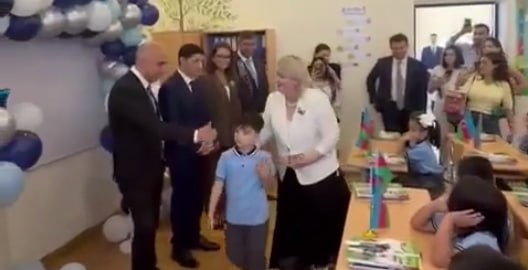 Nazirin gəlişinə birincilər belə reaksiya verdi &ndash; VİDEO
