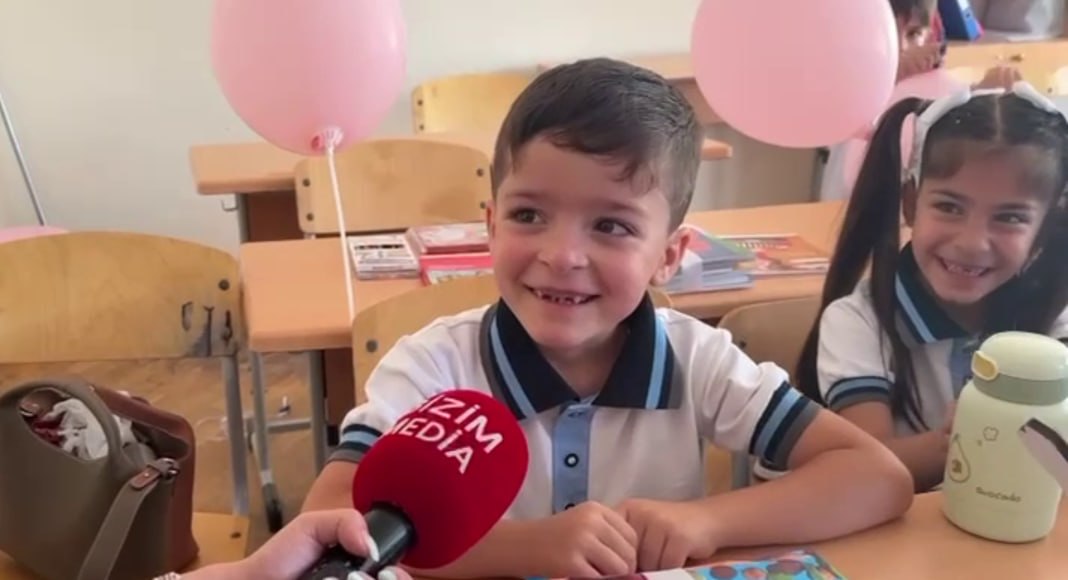 &ldquo;Sabah da ağlayacağam&rdquo; &ndash; 1-ci sinif şagirdinin cavabı gülüş doğurdu &ndash; VİDEO