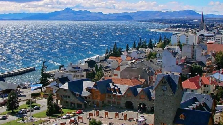 Gedənə pulsuz ev və iş imkanı - Hamı ora axın edir Gedənə pulsuz ev və iş imkanı - Hamı ora axın edir