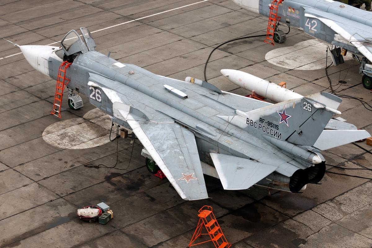 Ukrayna ordusu Krımda Rusiyanın Su-24 təyyarəsini vurdu