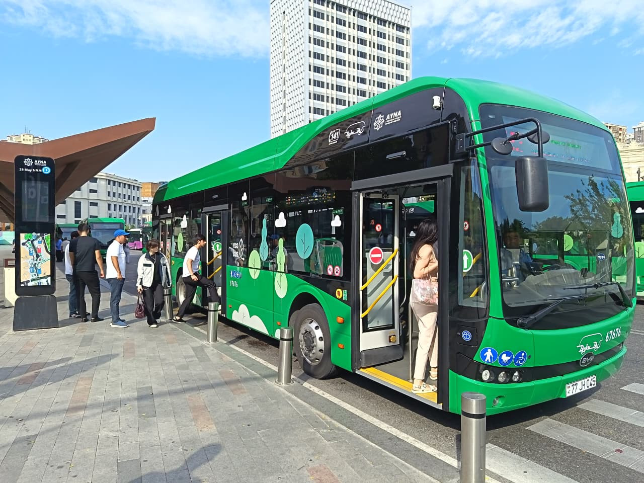 Ekspres avtobuslara minənlərin sayı AÇIQLANDI - VİDEO
