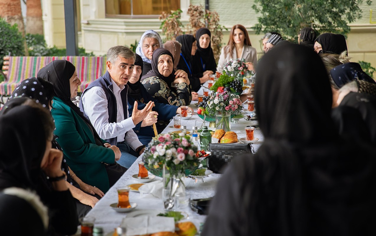 Anar Ələkbərov Masallıda şəhid ailələri ilə görüşdü &ndash; FOTO