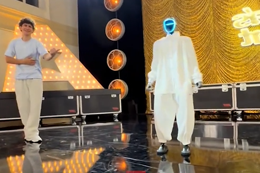 Robot mürəkkəb döyüş hərəkətlərini necə öyrəndi? &ndash; VİDEO