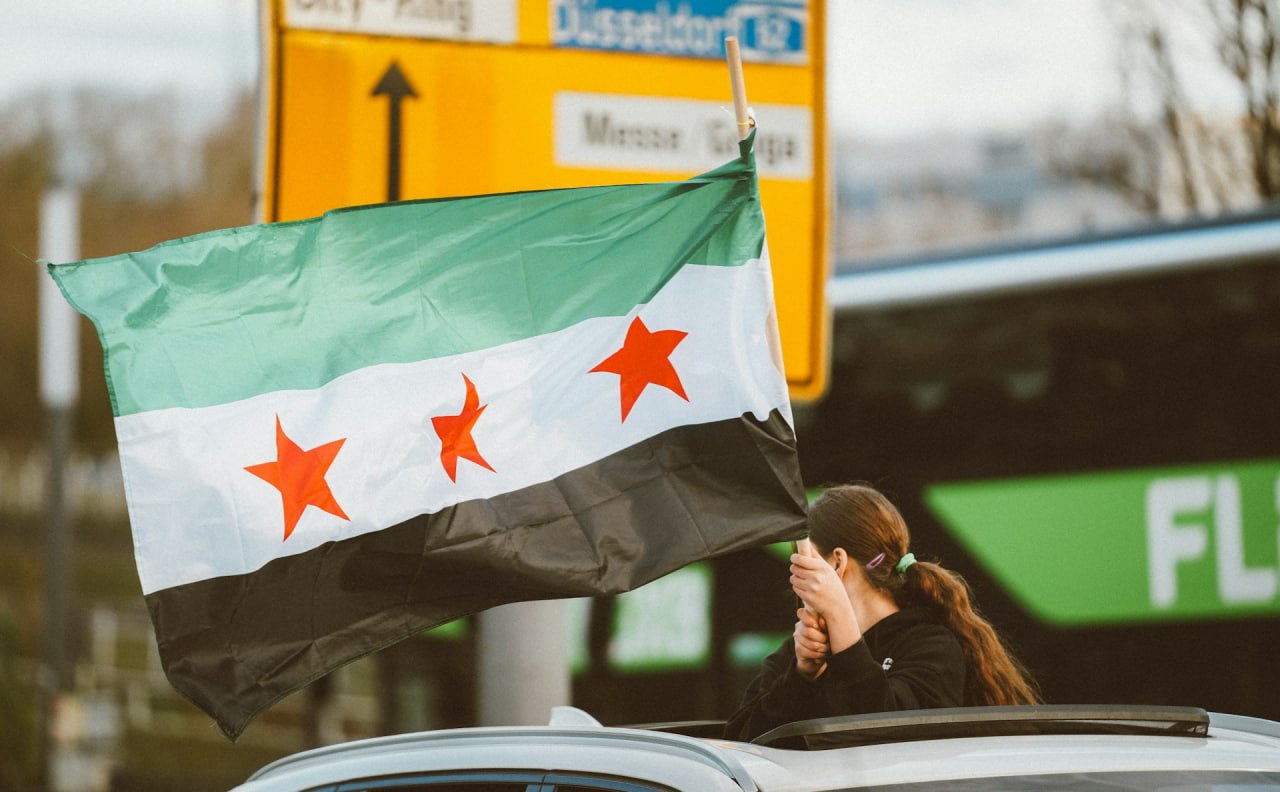Bəşər Əsəd dövründə xidmət etmiş general həbs edildi