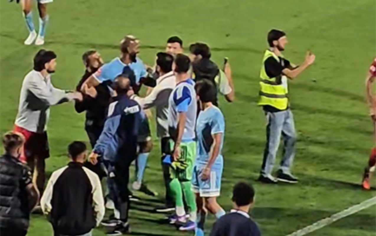 Rəşad Sadıqovdan nümunəvi davranış - Davanın qarşısını aldı - VİDEO