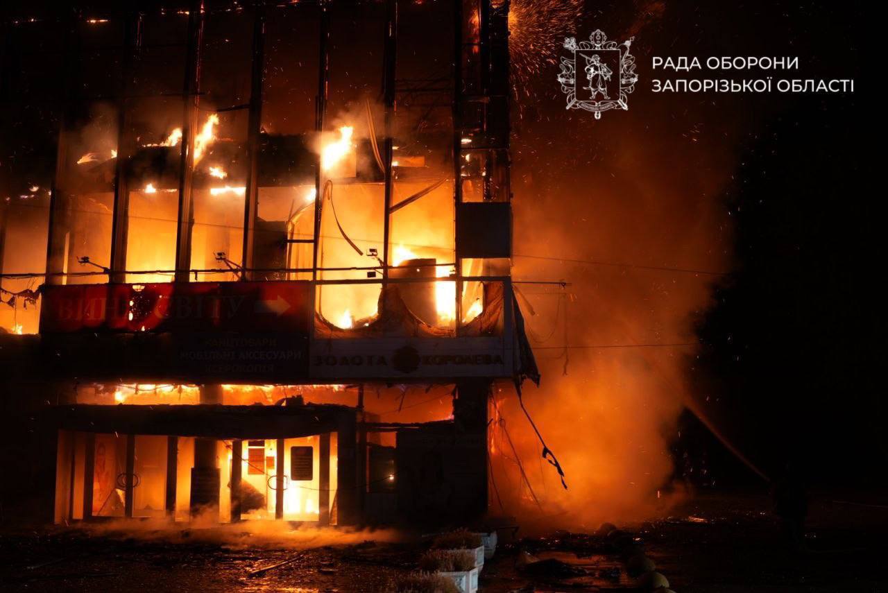 Rusiya ordusu Zaporojyeyə zərbə endirdi: Yaralılar var &ndash; FOTO-VİDEO