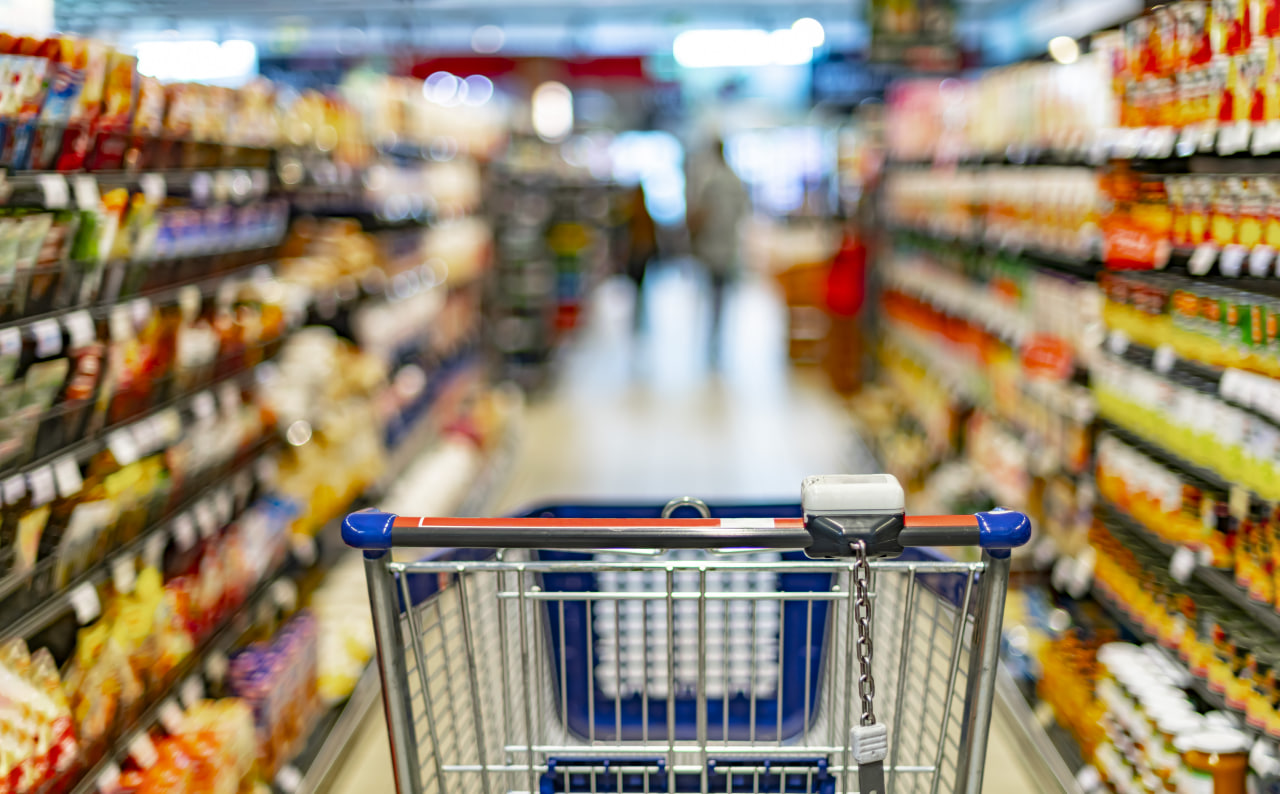 Market işçiləri arasında dava: Bıçaqlanan var