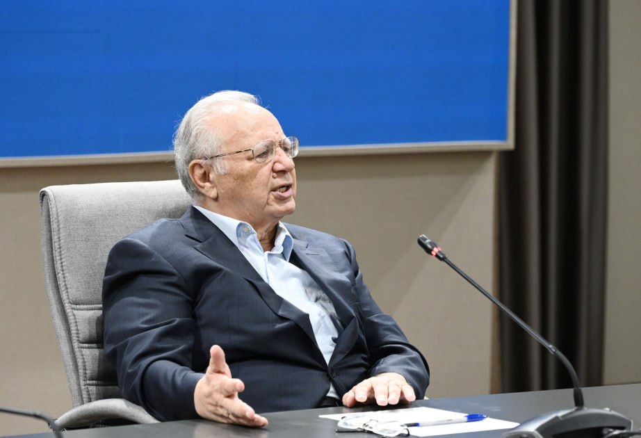 Həsən Həsənov: &ldquo;Tanrıçılığa yaxın olduğu üçün albanların çoxu islamı qəbul etdi&rdquo;