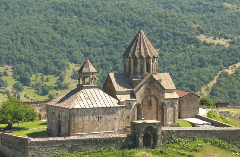 "Qərbi Azərbaycandakı Alban abidələrinin aqibətini təsəvvür etmək çətin deyil" - Pərviz Qasımov