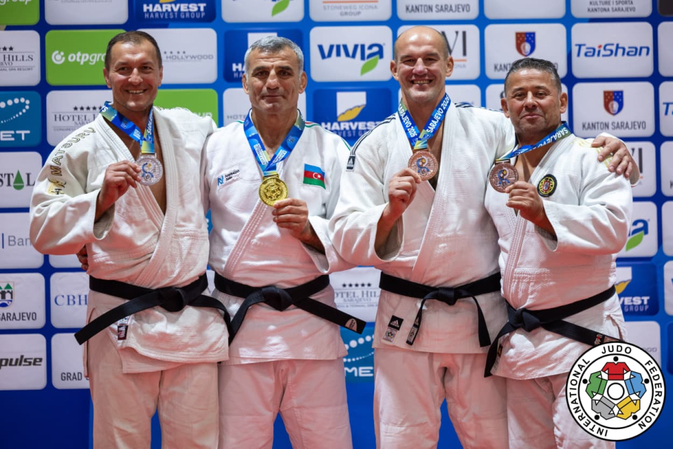 Veteran cüdoçularımız qızıl medal qazandı - FOTO
