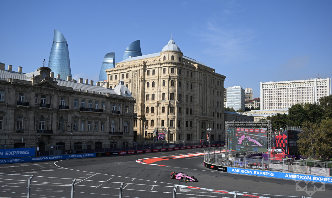 Bakıda Formula 2 yarışının sıralama turuna START VERİLDİ