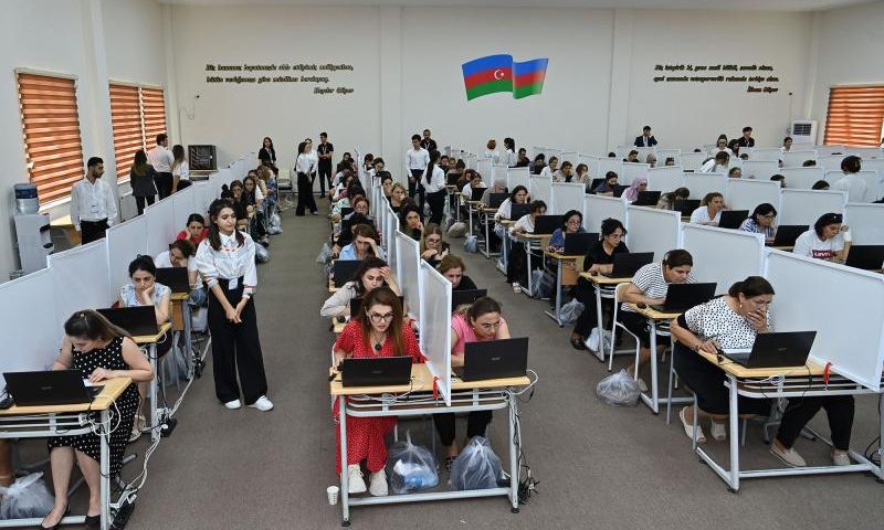 Sertifikatlaşdırmadan sonra məktəblərdə müəllimlərin sayı necə dəyişib?