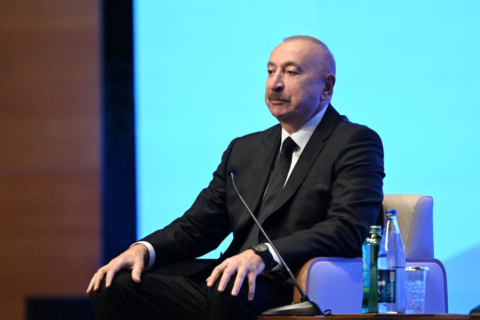 İlham Əliyev: “30 ildən çoxdur Azərbaycanda siyasi və iqtisadi sabitlik hökm sürür” İlham Əliyev: “30 ildən çoxdur Azərbaycanda siyasi və iqtisadi sabitlik hökm sürür”
