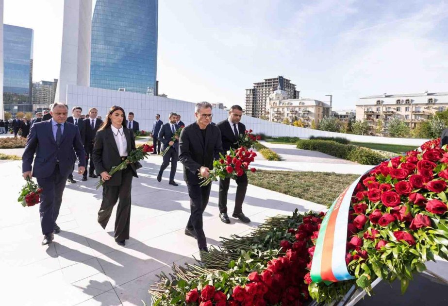 &ldquo;AzerGold&rdquo;un kollektivi Zəfər parkını ziyarət etdi - FOTO