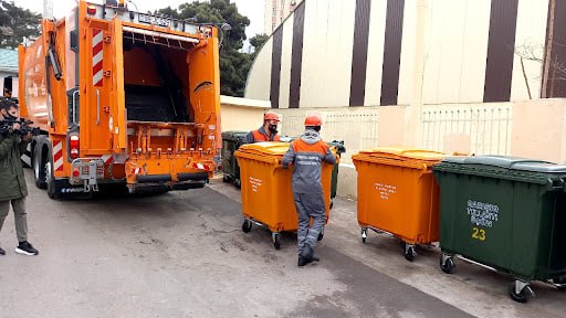 Bir xidmətə görə iki DƏFƏ ÖDƏNİŞ &ndash; &ldquo;Zibil pulu&rdquo; komendantlığa, ya bələdiyyəyə ödənilməlidir?