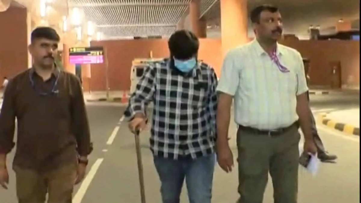Hindistanlı mafioz Azərbaycandan deportasiya edildi - Dərhal həbs olundu