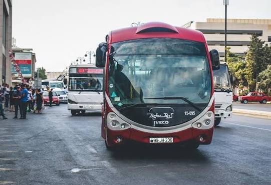 Paytaxtda bəzi marşrutların iş saatları uzadılacaq - RƏSMİ Paytaxtda bəzi marşrutların iş saatları uzadılacaq - RƏSMİ
