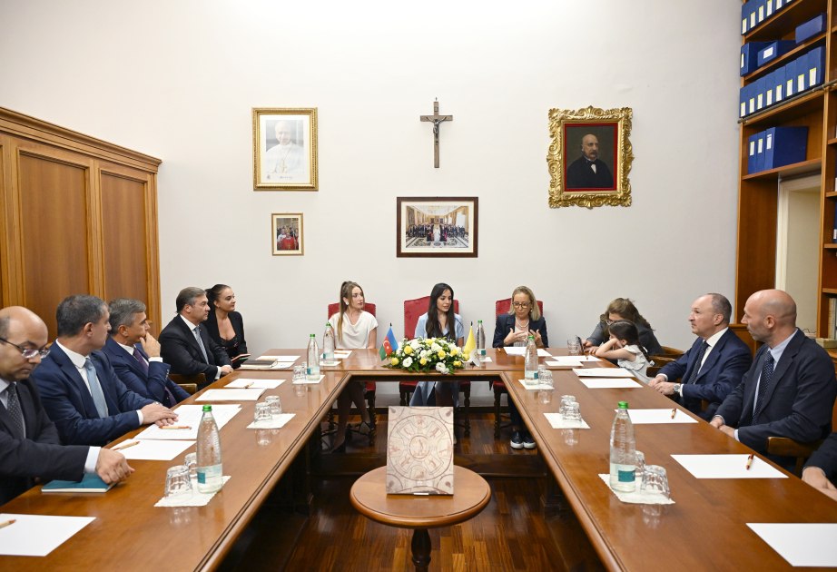 Leyla Əliyeva və Raffaella Culiani hansı layihələri müzakirə etdilər? - FOTO