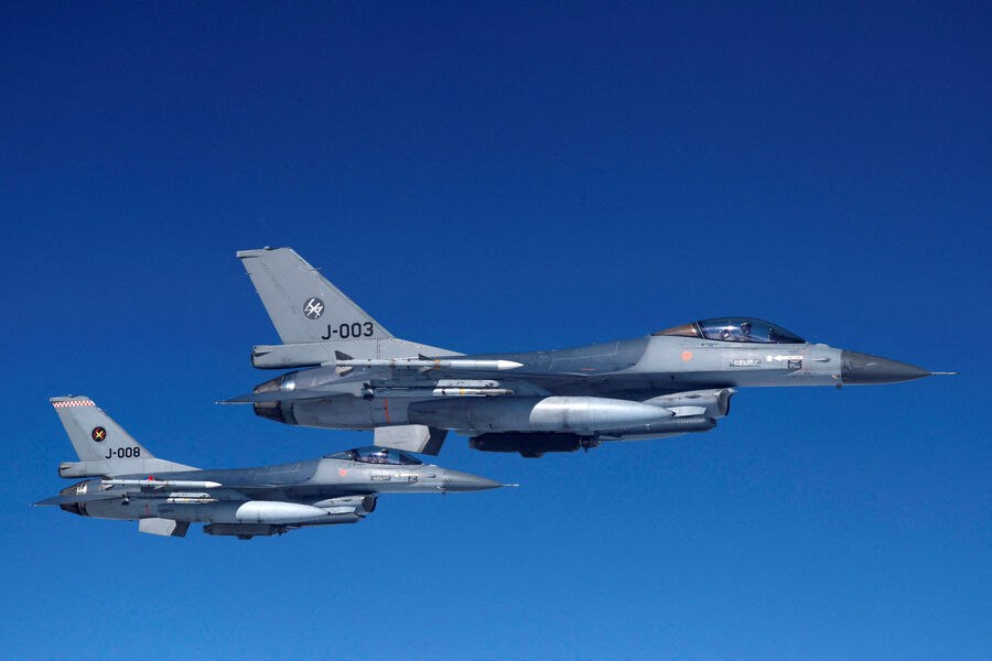 Belçika Ukraynaya üç ədəd F-16 qırıcısı VERƏCƏK