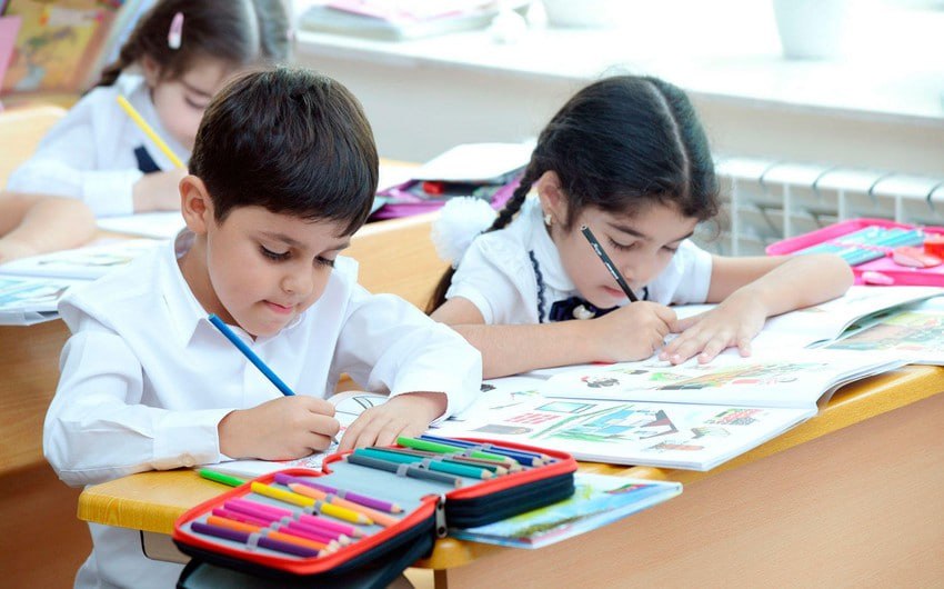 Sabah 104 mindən çox uşaq üçün ilk dərs BAŞLAYIR
