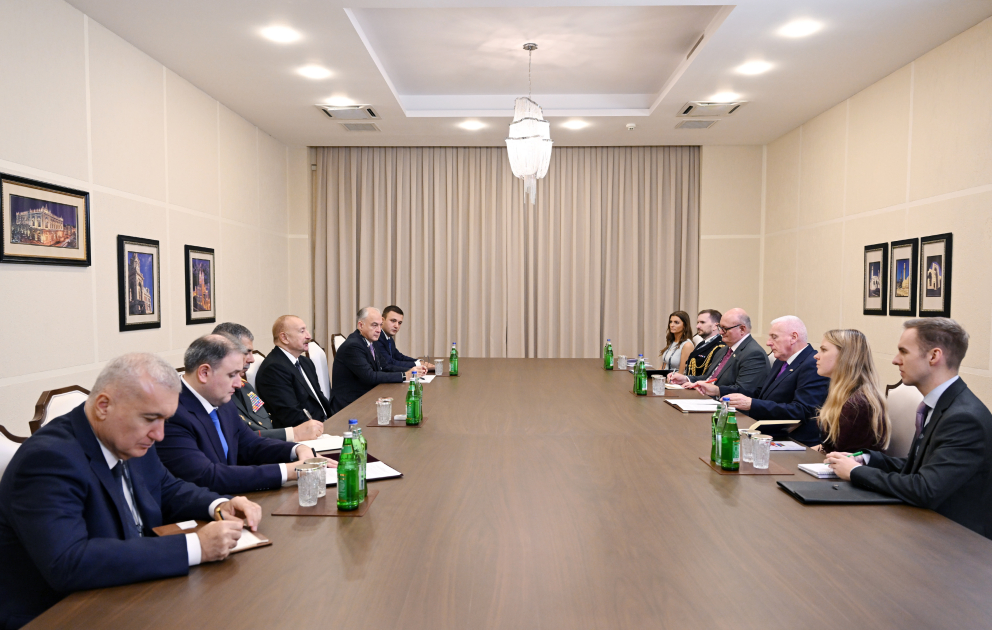 Prezident Birləşmiş Krallığın müdafiə üzrə dövlət nazirini qəbul etdi &ndash; FOTO