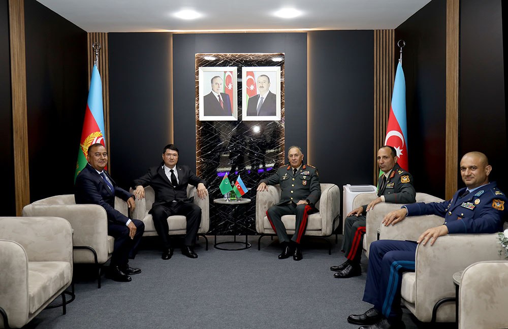 General-polkovnik Kərim Vəliyev Türkmənistanın hərbi nümayəndə heyəti ilə görüşdü