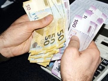 Bu şəxslər maaşdan əlavə pul alacaq Bu şəxslər maaşdan əlavə pul alacaq