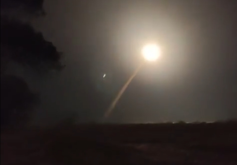 Ukrayna ilk dəfə öz ballistik raketini döyüşdə tətbiq etdi - VİDEO
