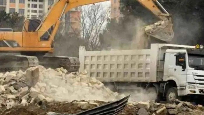 Bakının daha bir ərazisində genişmiqyaslı söküntü başlayır - VİDEO