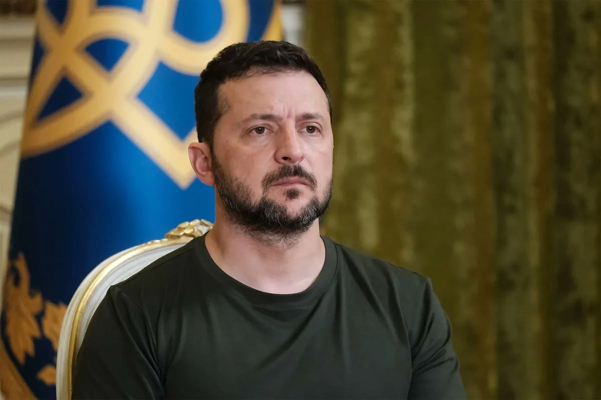 Zelenski: Rusiyanın təxminən 700 ballistik raketi var