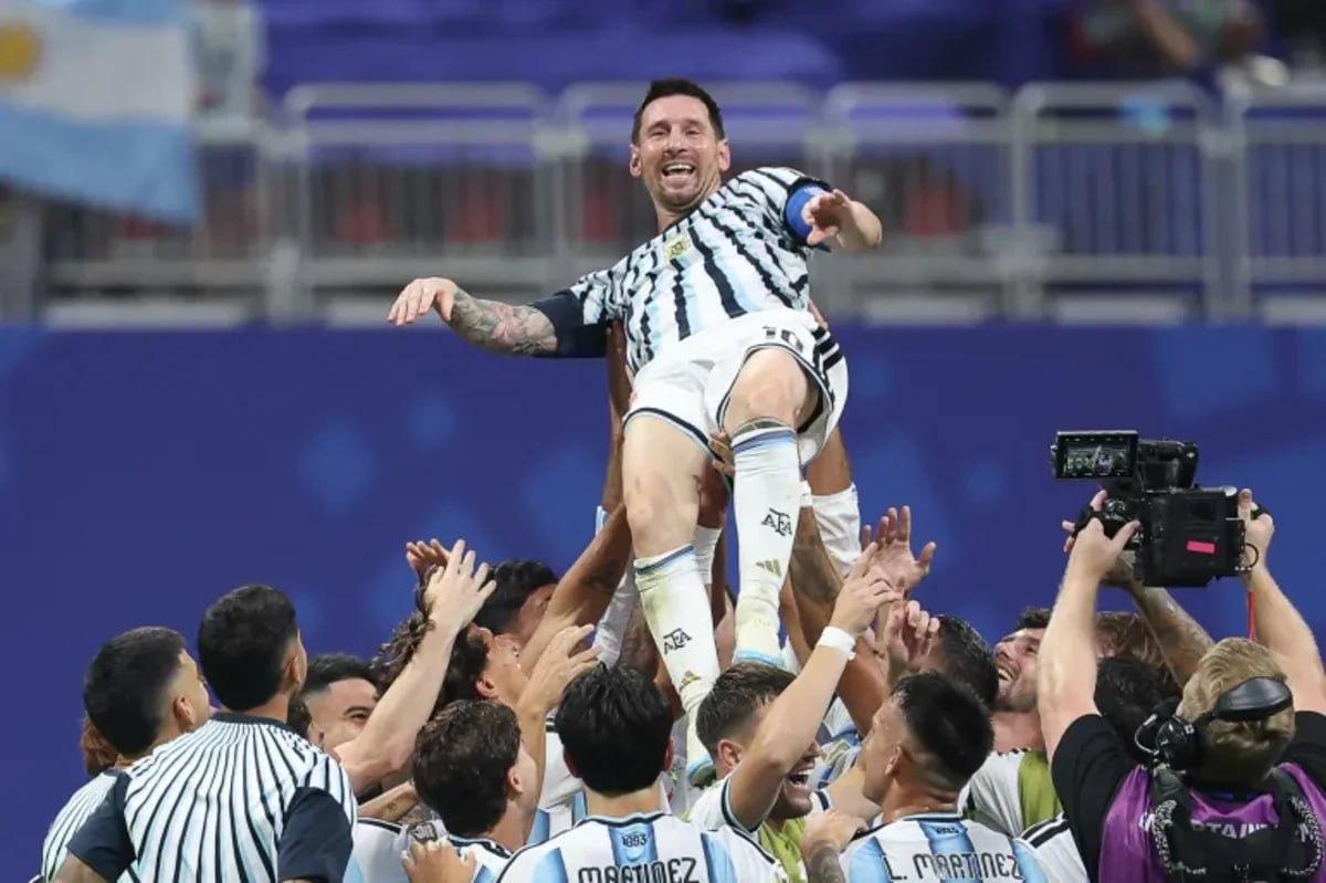 Lionel Messi Argentina millisində vida oyununa çıxacaq Lionel Messi Argentina millisində vida oyununa çıxacaq