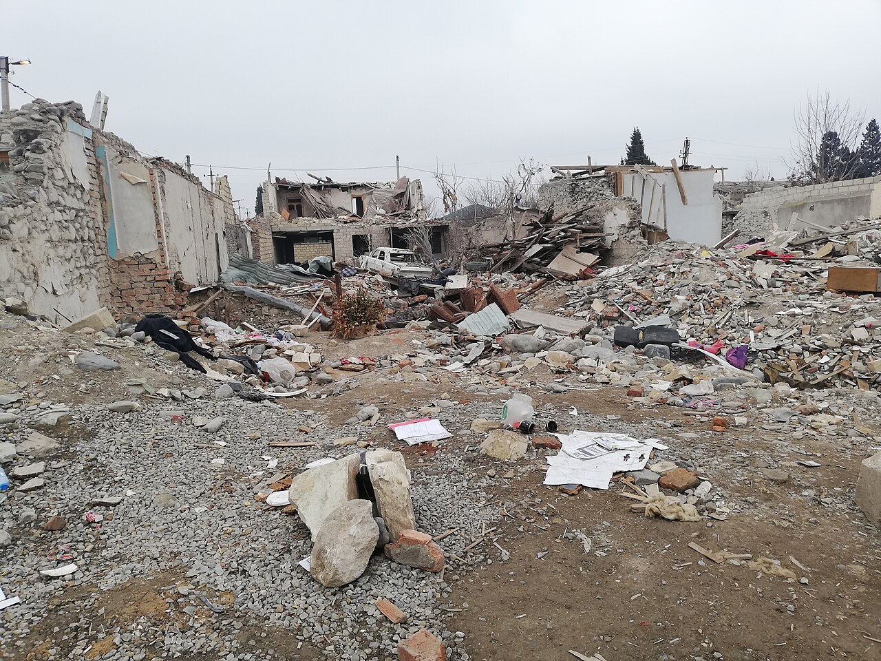 Gəncəyə ikinci raket hücumundan altı il ötür Gəncəyə ikinci raket hücumundan altı il ötür