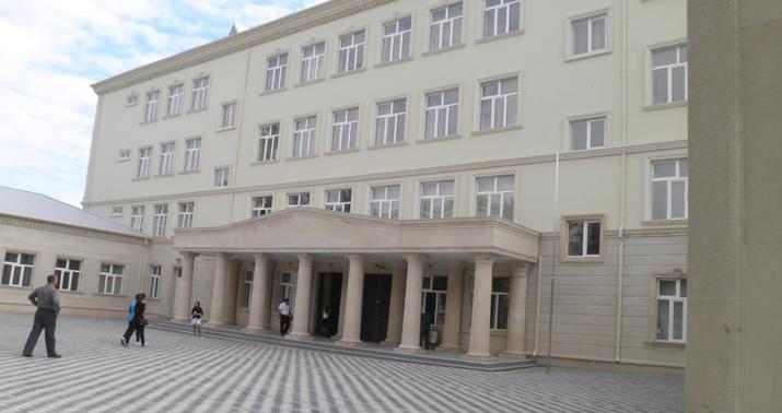 Bakıda QƏTL &ndash; Şagird sinif yoldaşını bıçaqladı