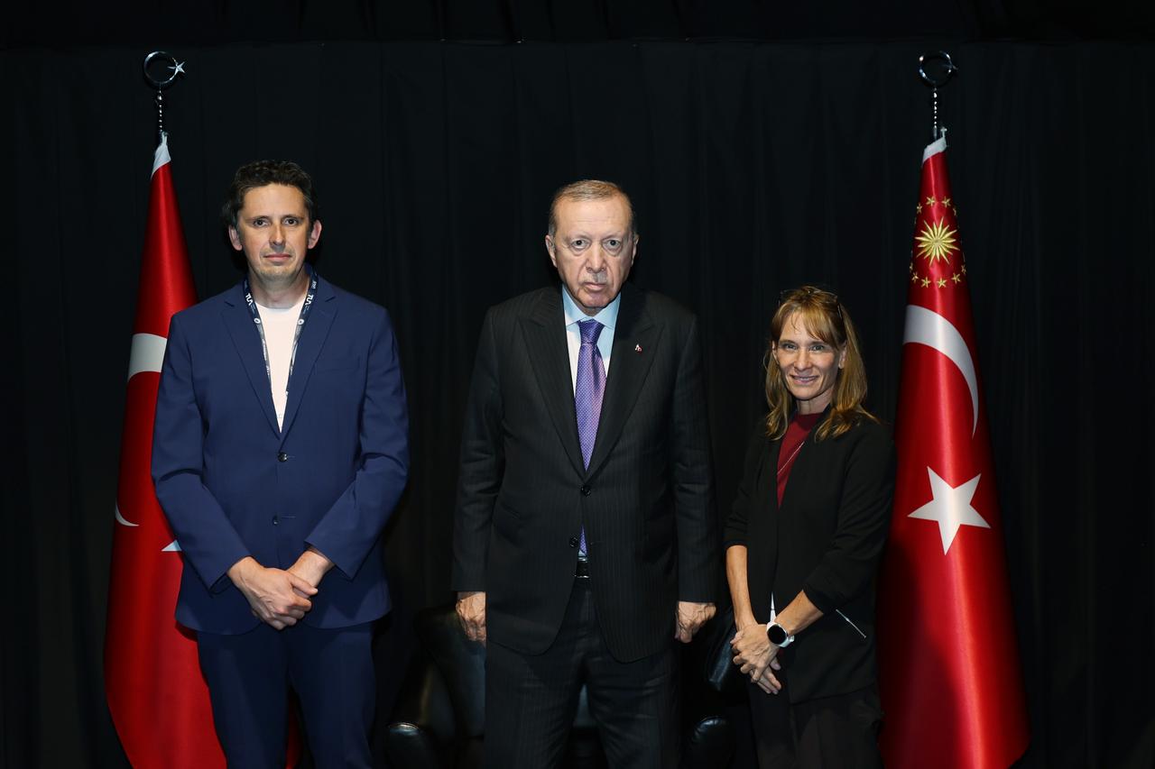 Ərdoğan Antalyada SpaceX rəhbərləri ilə görüşdü