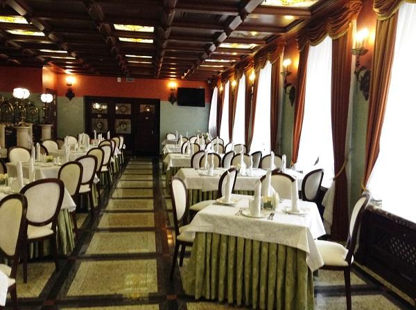 AQTA əməkdaşlarını restorana buraxmadı, cərimələndi