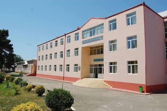 Ağstafada şagirdlərin gözü qarşısında mübahisə edən müəllimlər İŞDƏN kənarlaşdırılıb? &ndash; Rəsmi AÇIQLAMA
