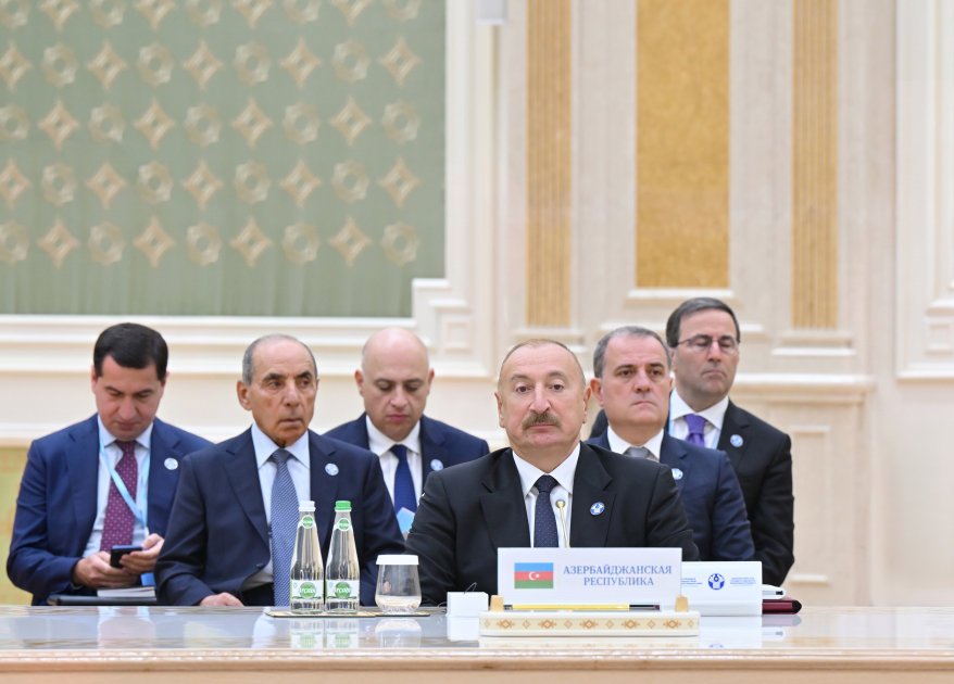 Prezident MDB Dövlət Başçıları Şurasının geniş tərkibdə iclasında - FOTO Prezident MDB Dövlət Başçıları Şurasının geniş tərkibdə iclasında - FOTO