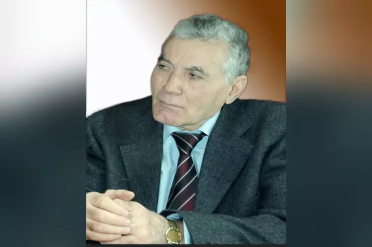 "Ədəbiyyat qəzeti"nin keçmiş baş redaktoru vəfat etdi