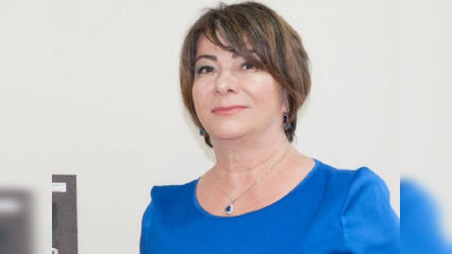 Esmira Fuad vahid məktəbli forması HAQDA: &ldquo;Azərbaycanın öz qaydaları, prinsipləri var&rdquo; - VİDEO