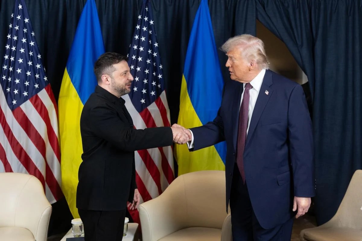 Tramp Zelenskini əvəzləməyi təklif etdi, Ukrayna isə "çiyinlərini çəkdi" Tramp Zelenskini əvəzləməyi təklif etdi, Ukrayna isə "çiyinlərini çəkdi"