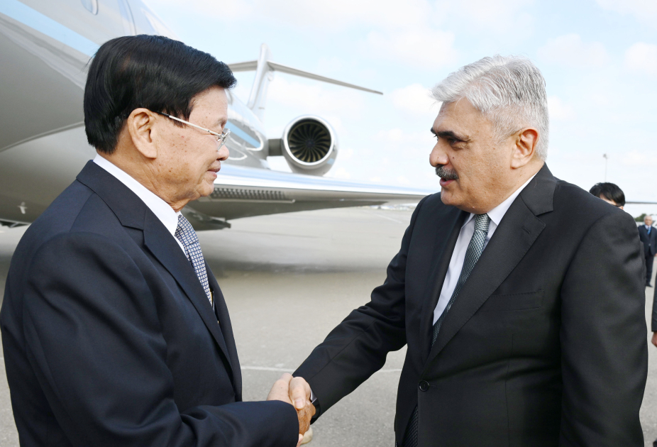 Laos Prezidenti Azərbaycana gəldi &ndash; FOTO